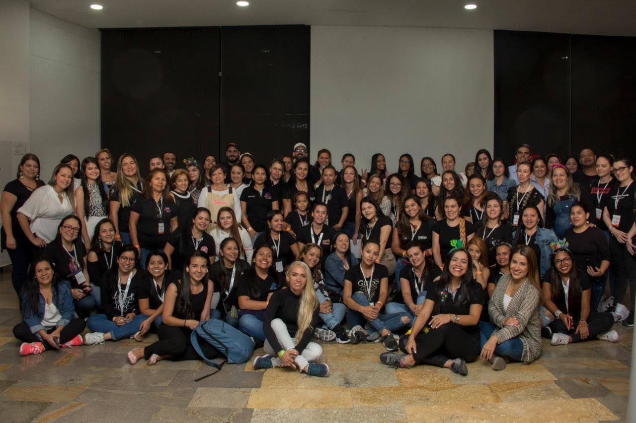 Participantes del Encuentro Creativo en Medellín